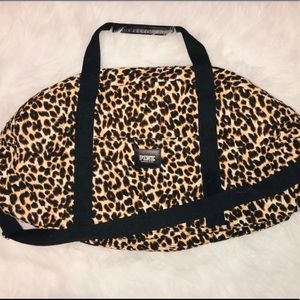 (SOLD) Victoria secret PINK leopard duffel bag